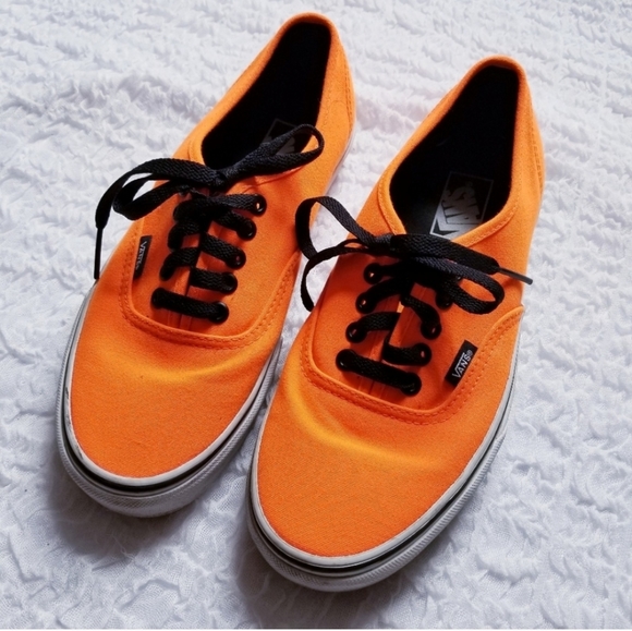 Women s Sneakers Athletic Shoes 6pm Women s Sneakers Athletic Shoes 6pm